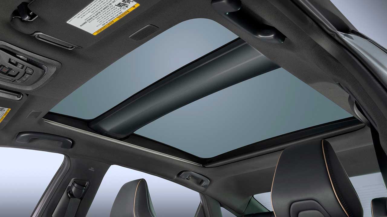 2023-Toyota-Crown_-Platinum_Panormaic-Roof